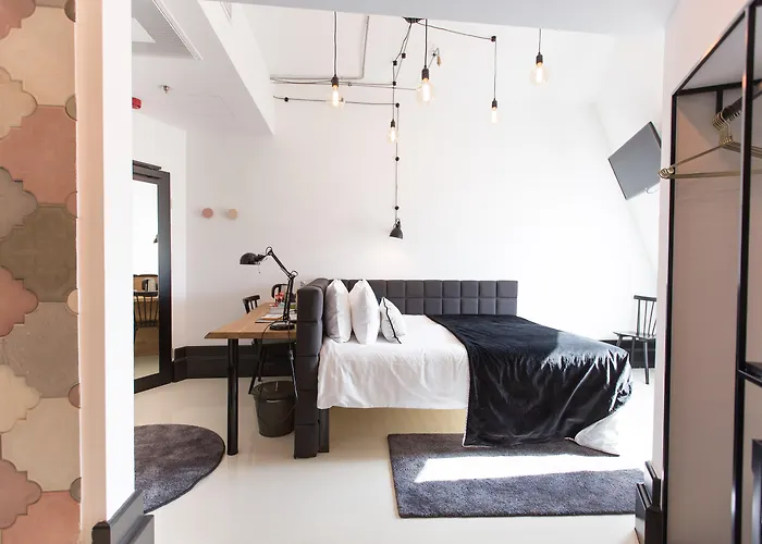 Rum Hotel