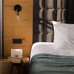 Rum Szálloda 4*