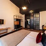 Hotel Rum
