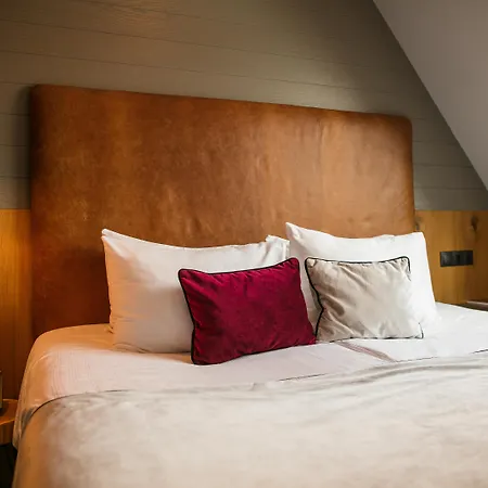 Rum Hotel