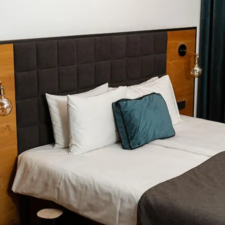 Hotel Rum 4*