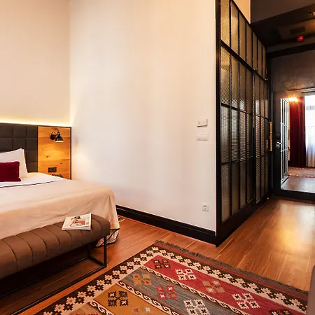 Rum 4* Budapest