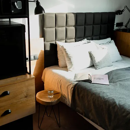 Rum Hotel