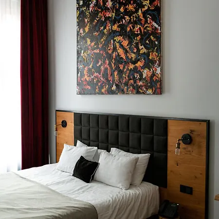 Rum Hotel 4*