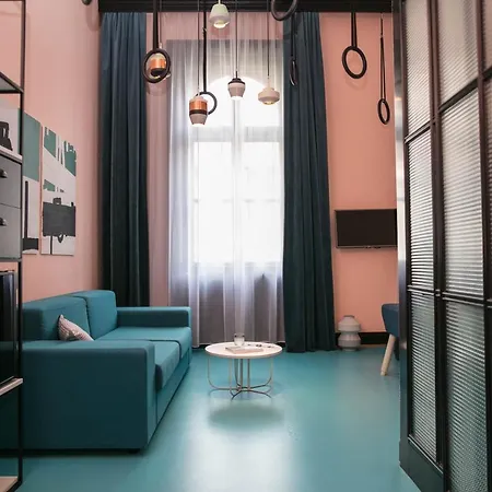 Rum Hotel