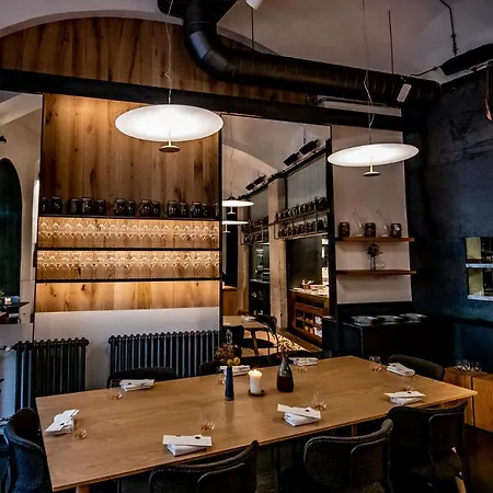 Rum 4* Budapest